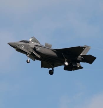 España tensa aún más las relaciones con EEUU: podrá sustituir el F-35 [...]