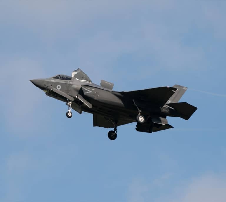 España tensa aún más las relaciones con EEUU: podrá sustituir el F-35 con aviones de Francia, Suecia o Turquía