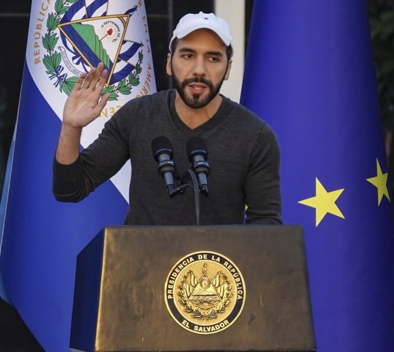 Bukele cambia la Constitución para poder ser reelegido indefinidamente en El Salvador