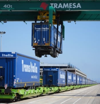 El déficit comercial con China crece un 86% en seis años