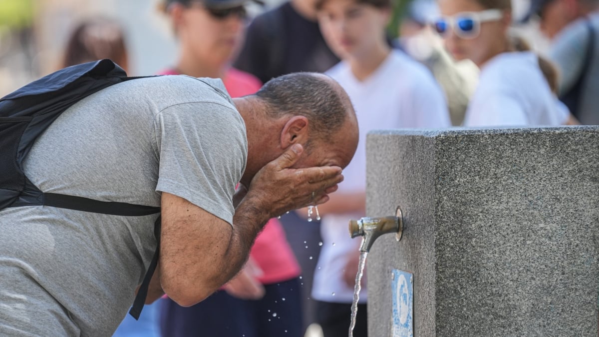 Lunes de hasta 42ºC y avisos por la ola de calor en más de 30 provincias
