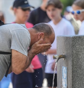 Lunes de hasta 42ºC y avisos por la ola de calor en [...]