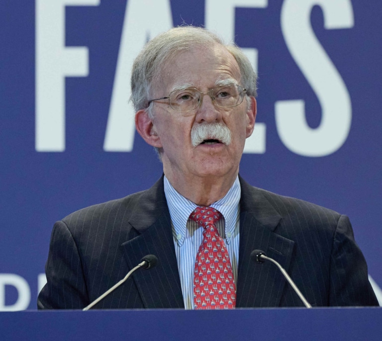 El FBI registra la casa del ex asesor John Bolton, ahora crítico con Trump