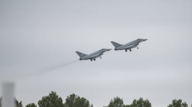 Defensa descarta la compra de cazas F-35 estadounidenses y apuesta por las alternativas europeas como el Eurofighter