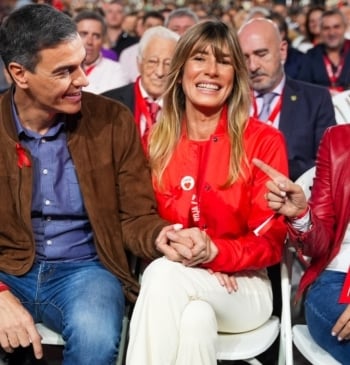 El juez Peinado cita a Begoña Gómez y a su asesora en [...]