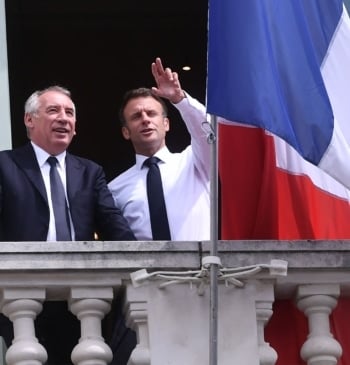 Francia afronta un otoño al rojo vivo con un primer ministro agonizante [...]
