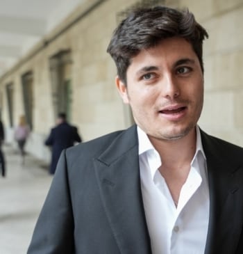 Denuncian ante la Fiscalía a la agencia de viajes anunciada por Vito Quiles
