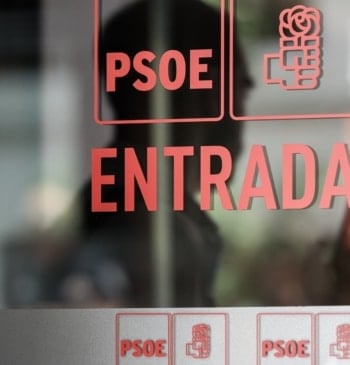El PSOE triplica los ingresos del PP por fuentes privadas