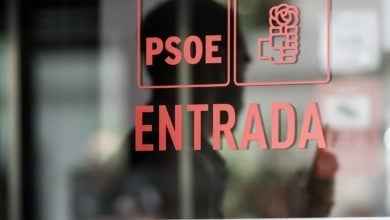 El PSOE triplica los ingresos del PP por fuentes privadas
