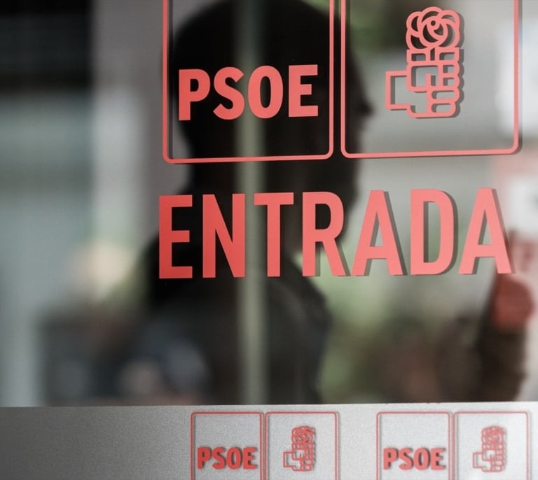 El PSOE triplica los ingresos del PP por fuentes privadas