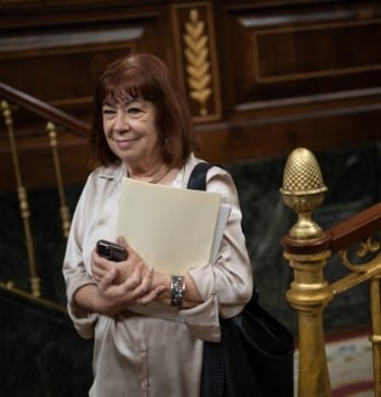 La presidenta del PSOE señala el "liderazgo" de China en materia de [...]