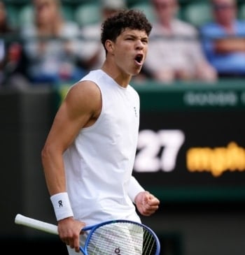 Ben Shelton conquista en Toronto su primer Masters 1000 ante el ruso [...]