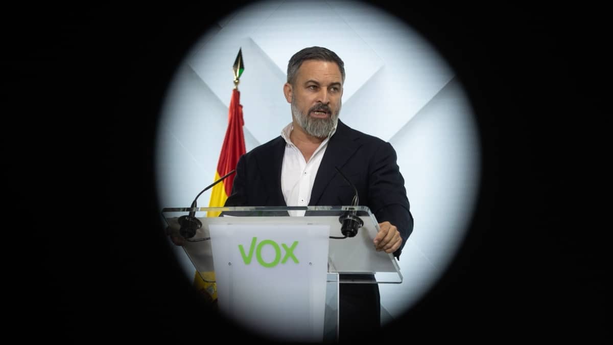 El presidente de VOX, Santiago Abascal, durante una rueda de prensa, en la sede VOX,.