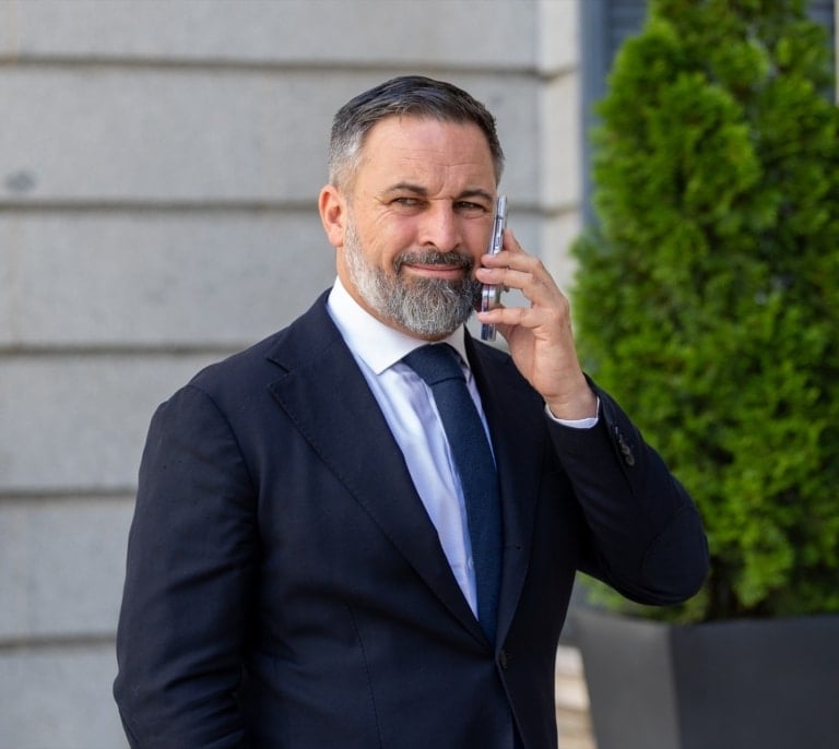 Abascal eleva el tono contra la Iglesia ante unos católicos que votan más a PP y a PSOE que a Vox