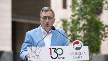 Aitor Esteban niega "por última vez" conocer al socio de Santos Cerdán