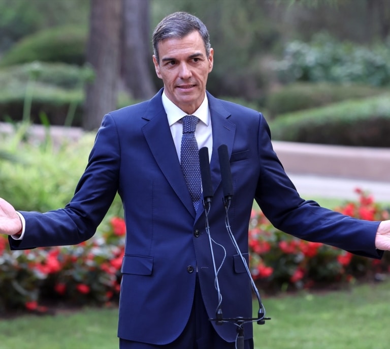 Andalucía acusa a Sánchez de "hechos xenófobos" en el reparto de menores