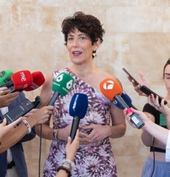Saiz defiende que está trabajando para “mejorar” el ingreso mínimo vital aunque [...]