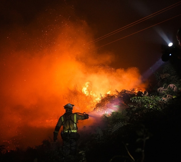 Noche crítica por incendios graves en seis comunidades autónomas