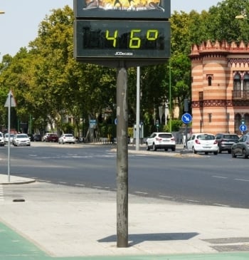 Todas las comunidades en alerta por calor extremo con Andalucía y País [...]