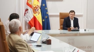 Castilla y León destina 8,5 millones en las primeras ayudas a los afectados por los incendios