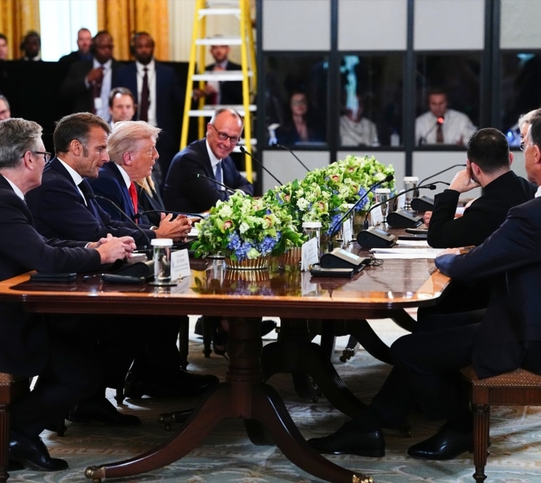 El 'equipo Europa' presiona a Trump sobre las garantías de seguridad para Ucrania pero Putin rechaza el despliegue de tropas