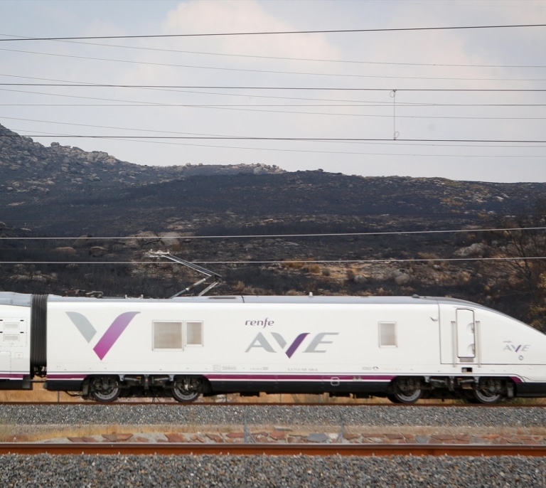 Renfe refuerza con 245 autobuses los trayectos entre Madrid, Logroño y Bilbao por obras
