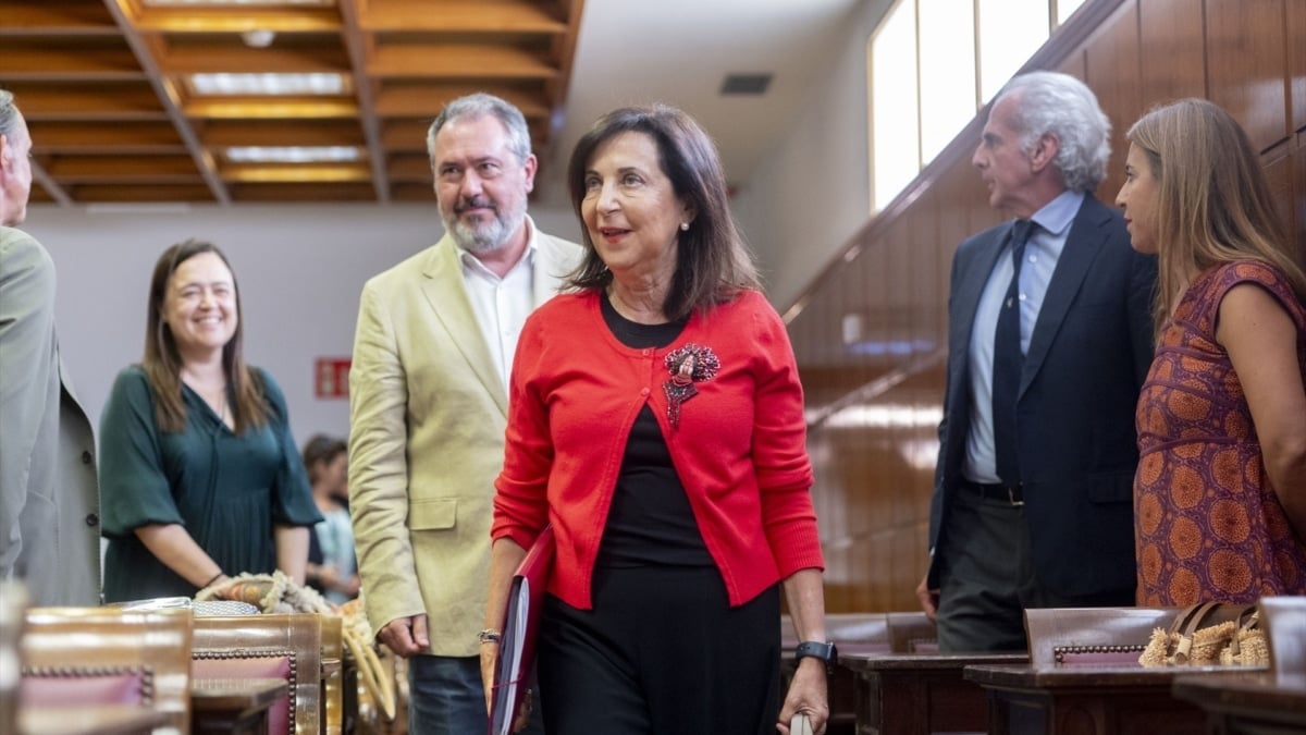 Robles reclama asumir responsabilidades autonómicas e insiste en la prevención ante los incendios
