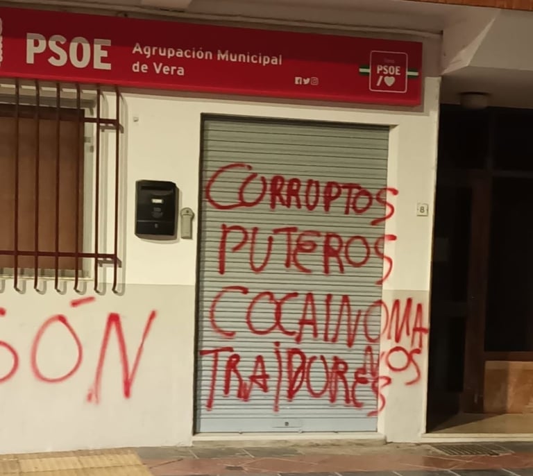 El PSOE achaca a la crispación generada por PP y VOX los 180 ataques a sus sedes sufridos desde 2023