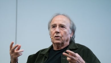 Serrat regresará a los escenarios en noviembre para una gala solidaria en Menorca