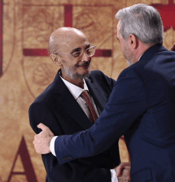 Honores a Lambán a izquierda y derecha: "Lo más importante es que [...]