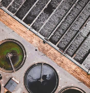 Desarrollan un nuevo sistema para potabilizar el agua salada con electricidad doméstica