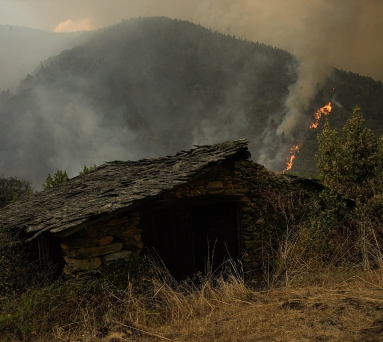 Galicia sin fuegos activos por primera vez desde que empezó la oleada de incendios en España