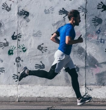 Cómo empezar a hacer deporte poco a poco tras el verano y [...]