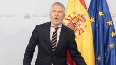 Marlaska anuncia la ayuda europea para la extinción de los incendios tras la petición de un Feijóo "desubicado"