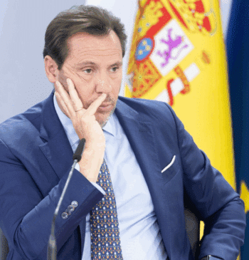 Óscar Puente, desatado de nuevo en redes, aprovecha los incendios para arremeter [...]