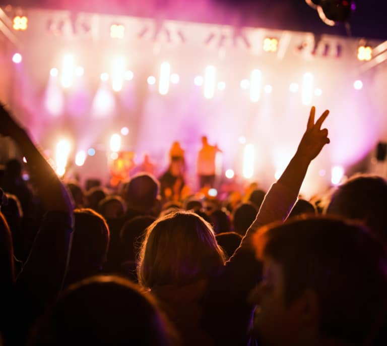 La OCU denuncia a ocho festivales de música por malas prácticas