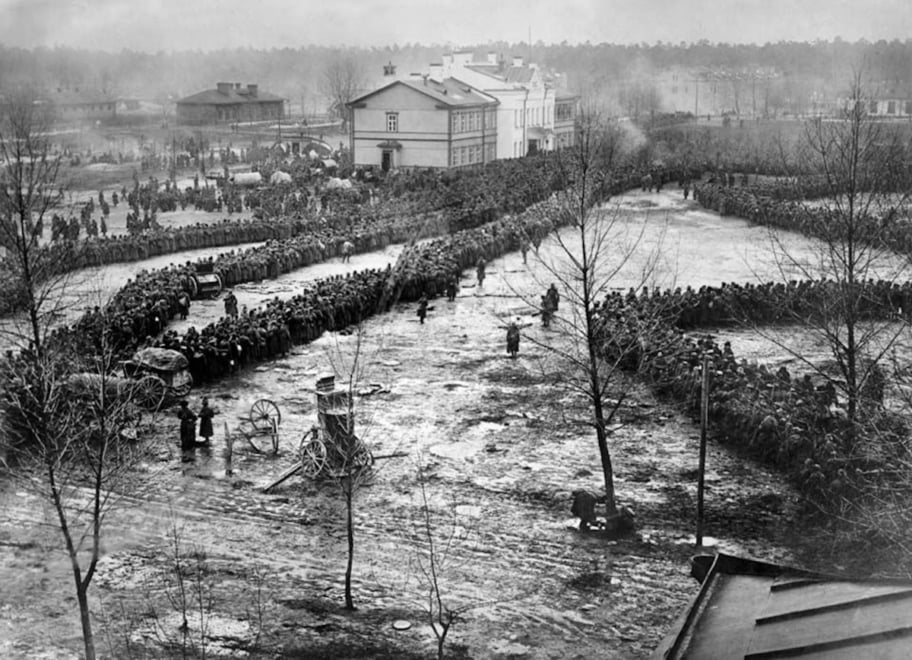 Prisioneros rusos capturados en la batalla de Tannenberg, agosto de 1914