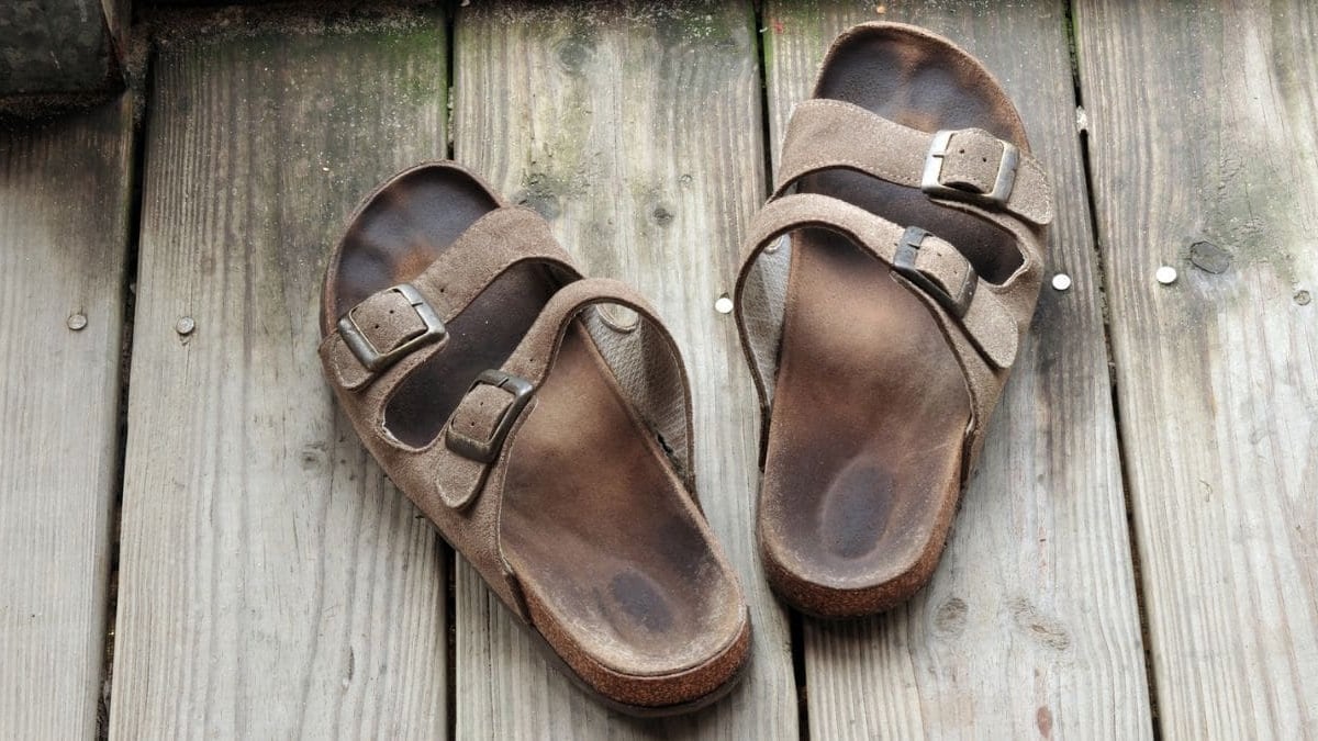Sandalias manchas