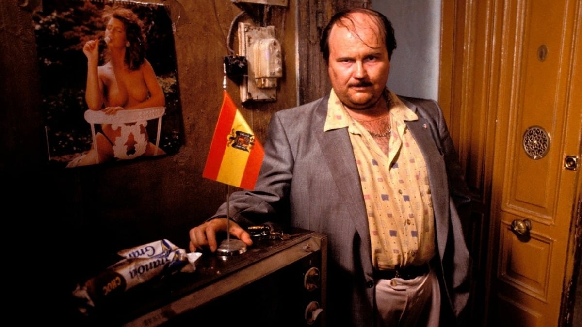 Santiago Segura, en 'Torrente, el brazo tonto de la ley' (1998)