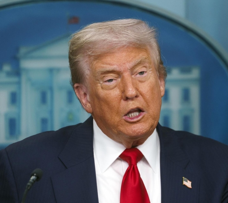 Trump participará en una cumbre virtual el miércoles con Zelenski y los líderes europeos