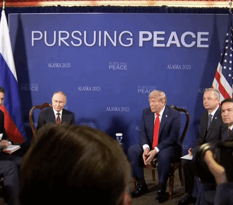 Trump y Putin solos en Alaska: bienvenidos al nuevo desorden internacional