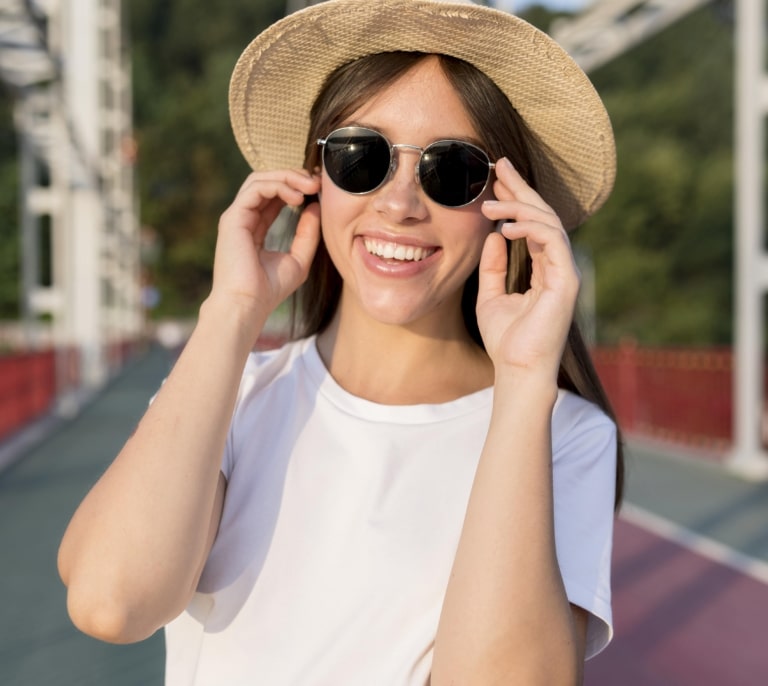 Consejos de los expertos para proteger la salud de tus ojos en verano