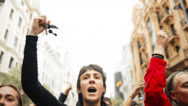Los jóvenes deben destinar más del 90 por ciento de su salario para emanciparse