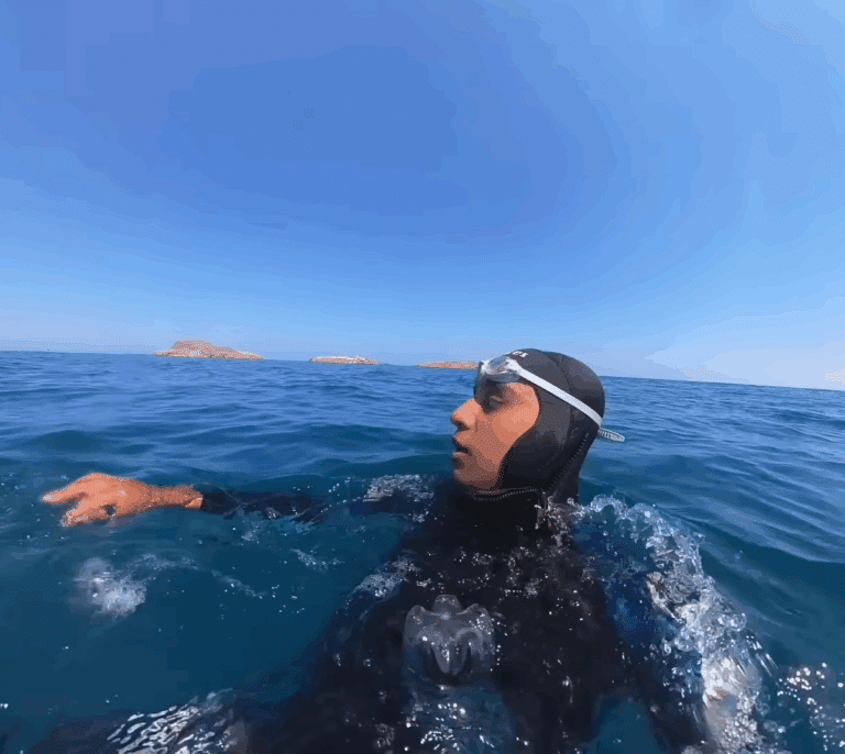 Defensa investiga la infiltración de un youtuber marroquí en las islas Chafarinas: "No queremos darle publicidad"