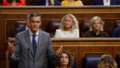 Feijóo vuelve en el Congreso al ataque con la corrupción y Sánchez se reivindica con Gaza y le afea su falta de institucionalidad