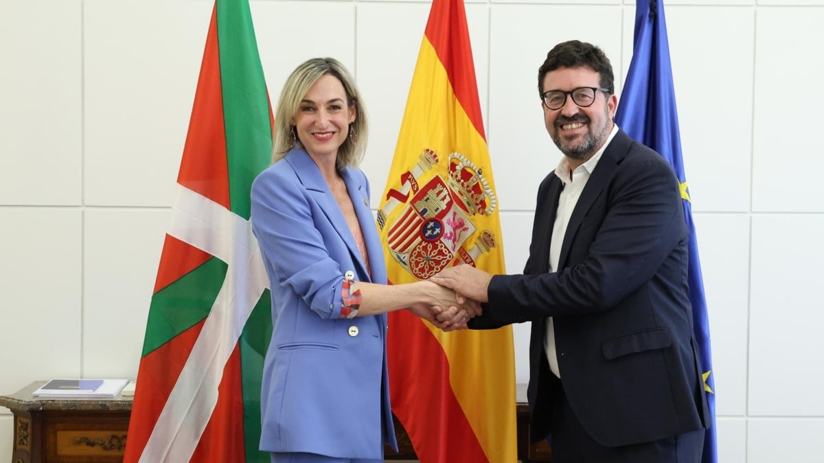 El Gobierno acuerda el traspaso a Euskadi de la gestión de las prestaciones y subsidios por desempleo