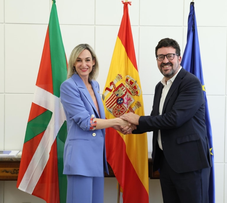 El Gobierno acuerda el traspaso a Euskadi de la gestión de las prestaciones y subsidios por desempleo