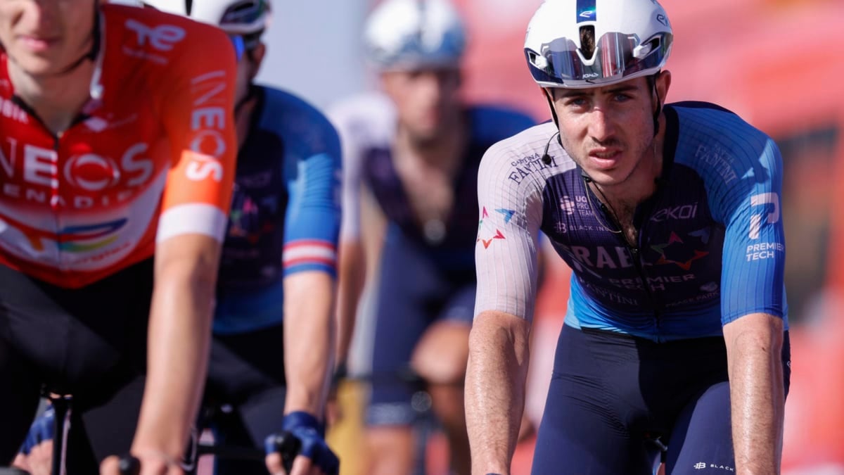 El equipo Israel Premier-Tech retira el nombre del país de su maillot para evitar incidentes el resto de La Vuelta