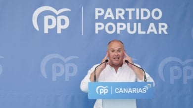 Tellado pide la dimisión de la ministra de Igualdad por el escándalo de las pulseras y López acusa al PP de "generar alarma"