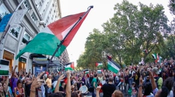 Moncloa se defiende: "El Gobierno no respalda la violencia, respalda a los manifestantes contra un genocidio" 